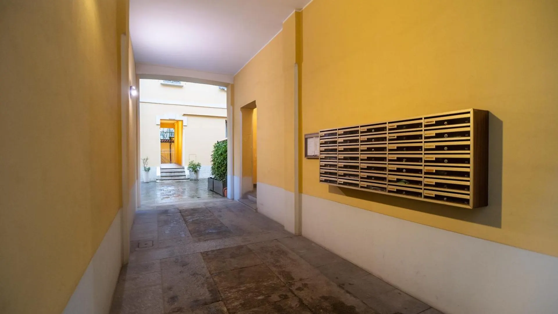 New! Intero Appartamento A 20 Minuti Dal Duomo Μιλάνο